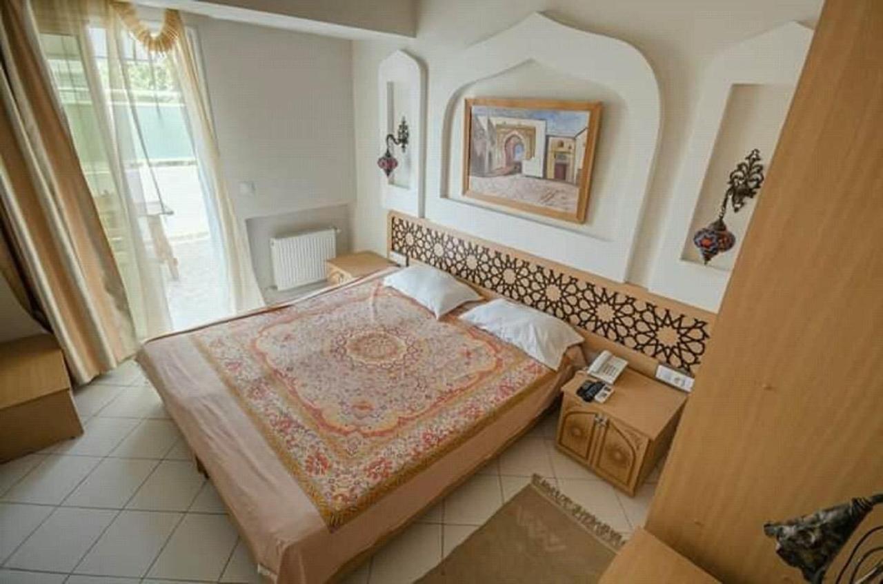 Saheb Ettabaa Tunis Hotell Exteriör bild